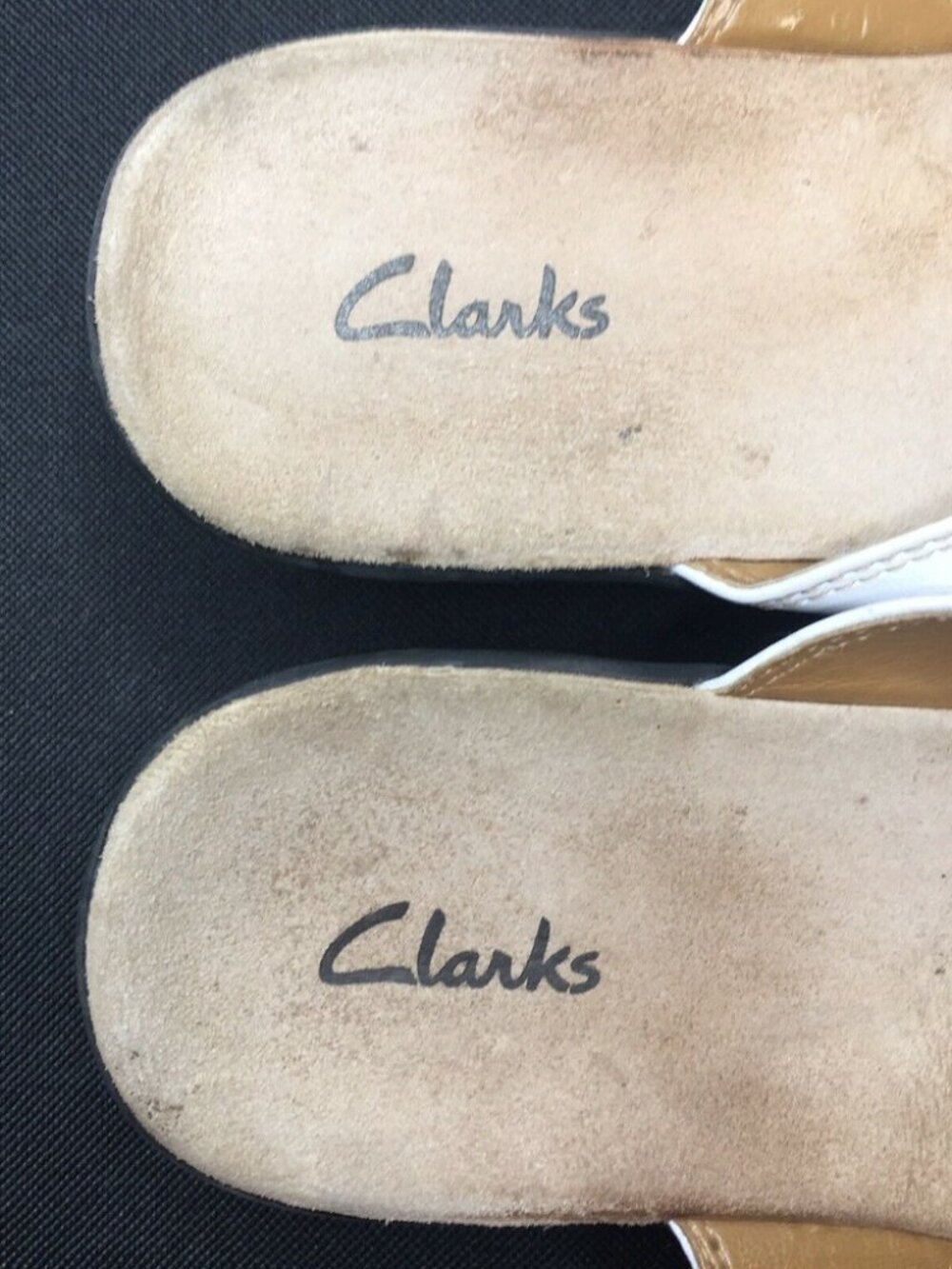 Clark's Size 8 White leather slides/sandals - Picture 6 of 9